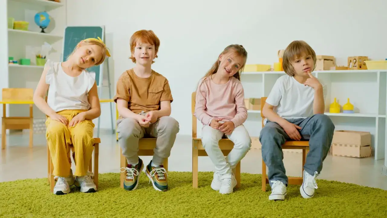 zaniepokojona matka rozmawiająca z pediatrą